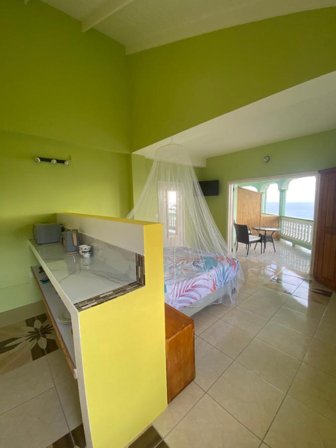 Greenhouse On The Hill, Sea View Studio Apartment Laborie 外观 照片